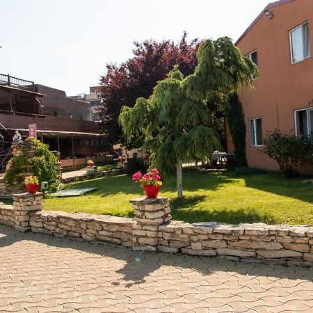 Club De Vacanta Corabia Piratilor-Mamaia Nord Нэводари Экстерьер фото