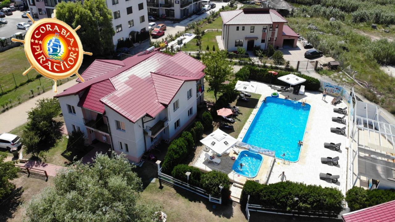 Club De Vacanta Corabia Piratilor-Mamaia Nord Нэводари Экстерьер фото