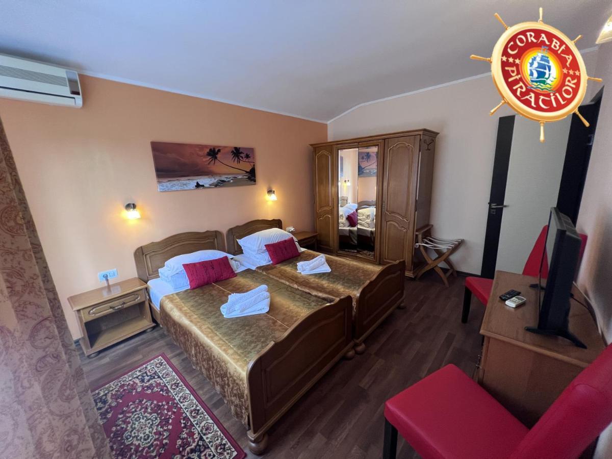 Club De Vacanta Corabia Piratilor-Mamaia Nord Нэводари Экстерьер фото